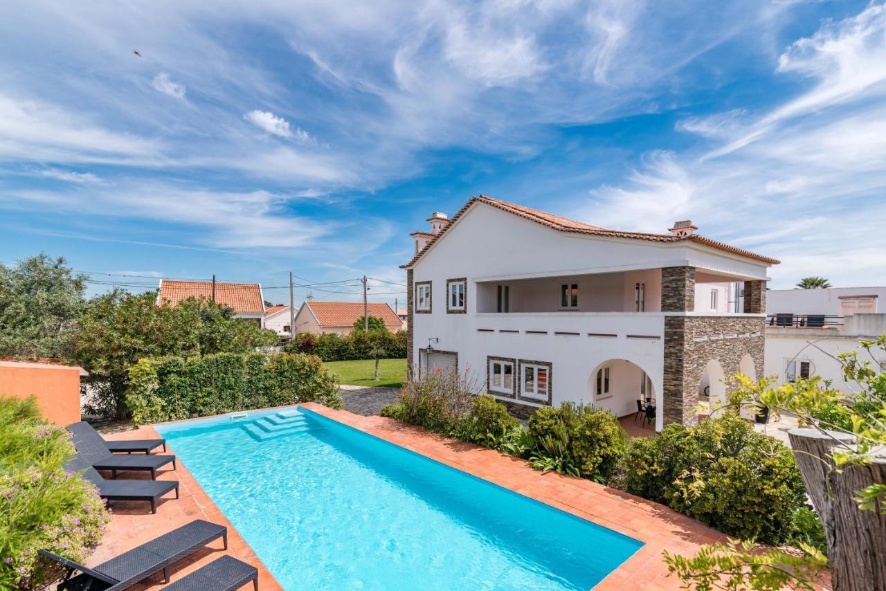 Vip House - Pool & Beach In Caparica Шарнека Екстер'єр фото