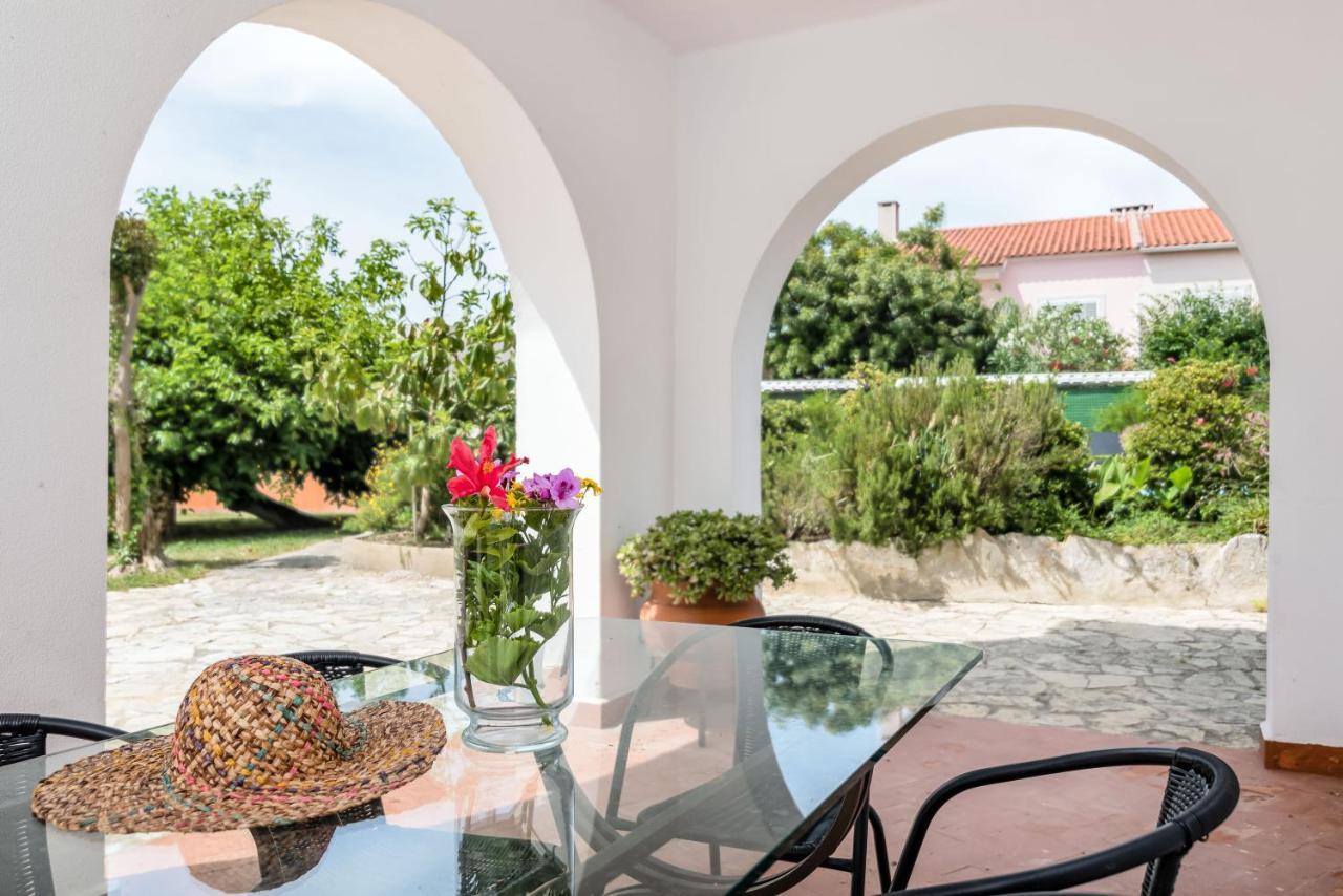 Vip House - Pool & Beach In Caparica Шарнека Екстер'єр фото